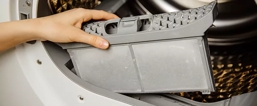 Signs Of A Clogged Dryer Lint Trap in Madison, Wisconsin